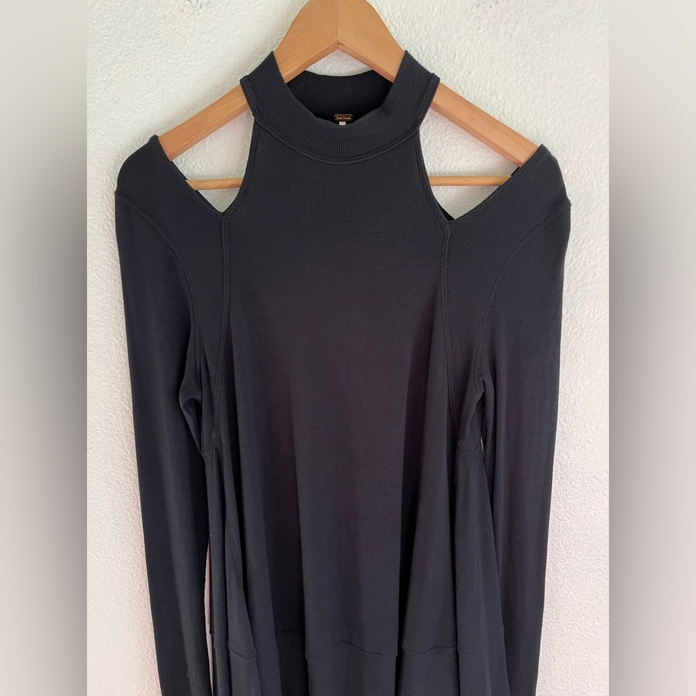 Free People Downtown Girl Black Cut Out Flowy Mock Turtleneck S - Picture 6 of 13